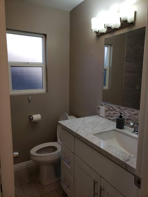Bouganvilla 4-Bedroom, 2-Baths, Single Family House Thousand Oaks Εξωτερικό φωτογραφία