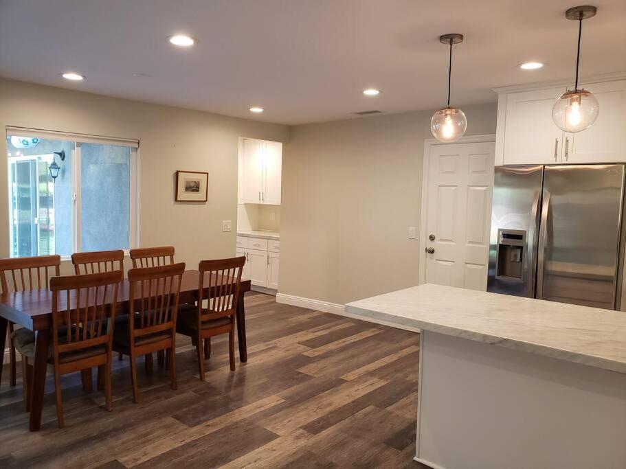 Bouganvilla 4-Bedroom, 2-Baths, Single Family House Thousand Oaks Εξωτερικό φωτογραφία
